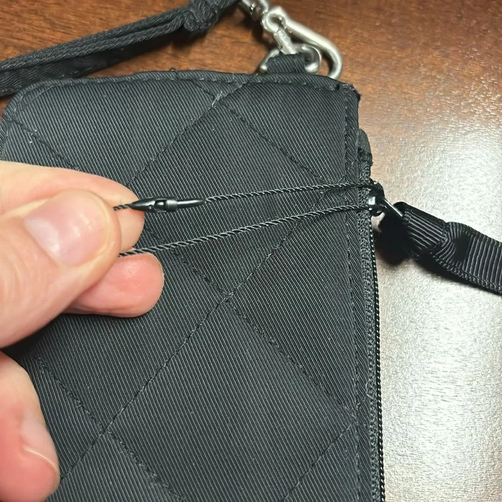 NWT Black 🖤 Vera Bradley black wallet clutch
